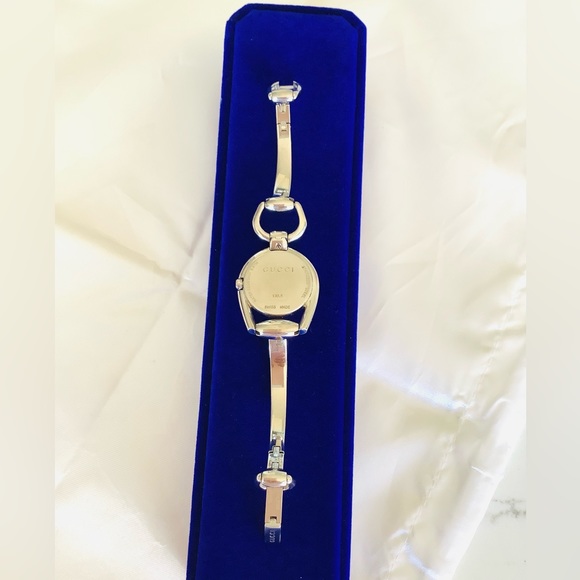 Ladies GUCCI distinctive design watch ❤️‍🔥🌹 - Picture 7 of 14